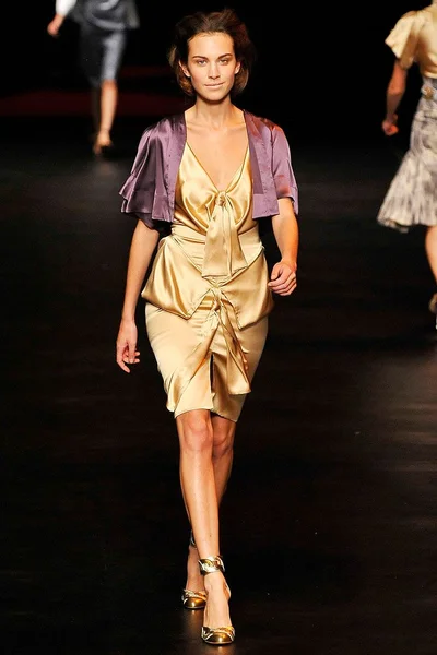 Look 50